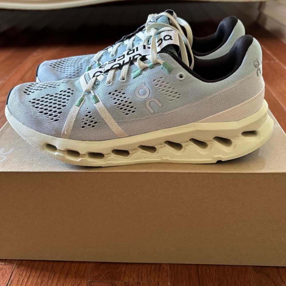 Women's On cloud Cloudsurfer